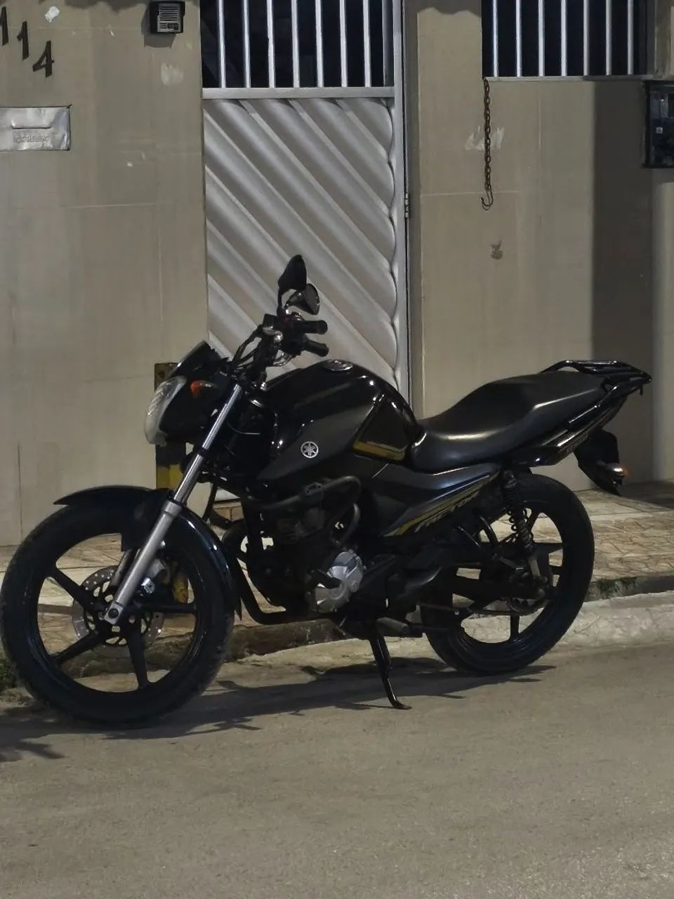 Vendesse moto factor 150 moto extra!!!