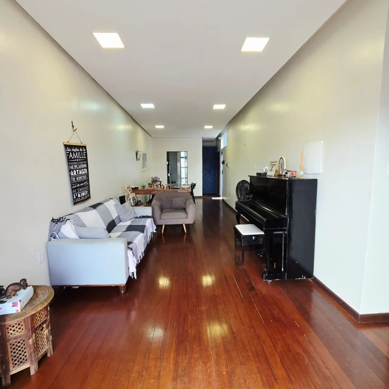 CASA 5 SUÍTES COM PISCINA E ENERGIA SOLAR - Foto 4