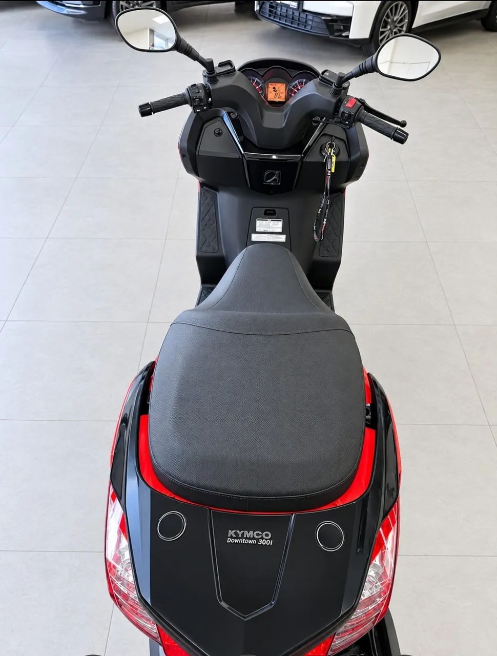 Kimco 300i - Foto 4