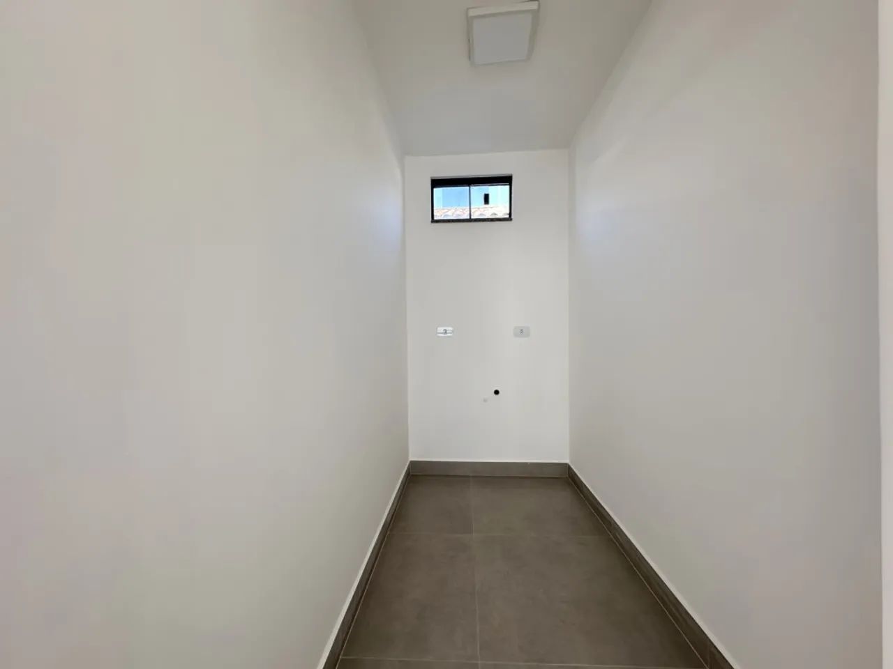 Sala comercial para locação no Parque das Laranjeiras em Maringá - moderna, térrea e com e - Foto 4