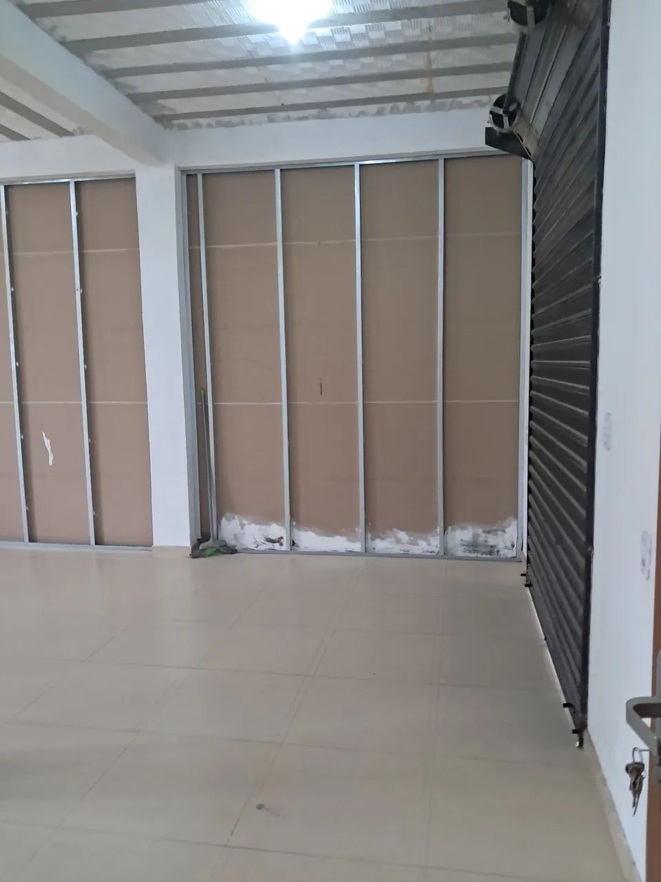 Alugo loja no magarca 