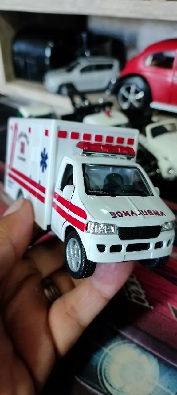 Miniatura de  Ambulância 