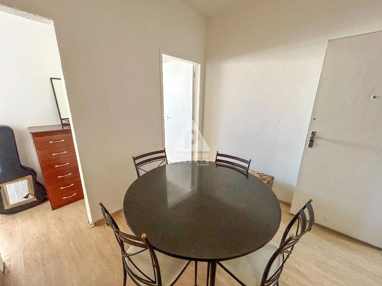 Oportunidade de Negócio: Sala Comercial com Vista para o Mar | Andar Alto | Próxima à Praç - Foto 3