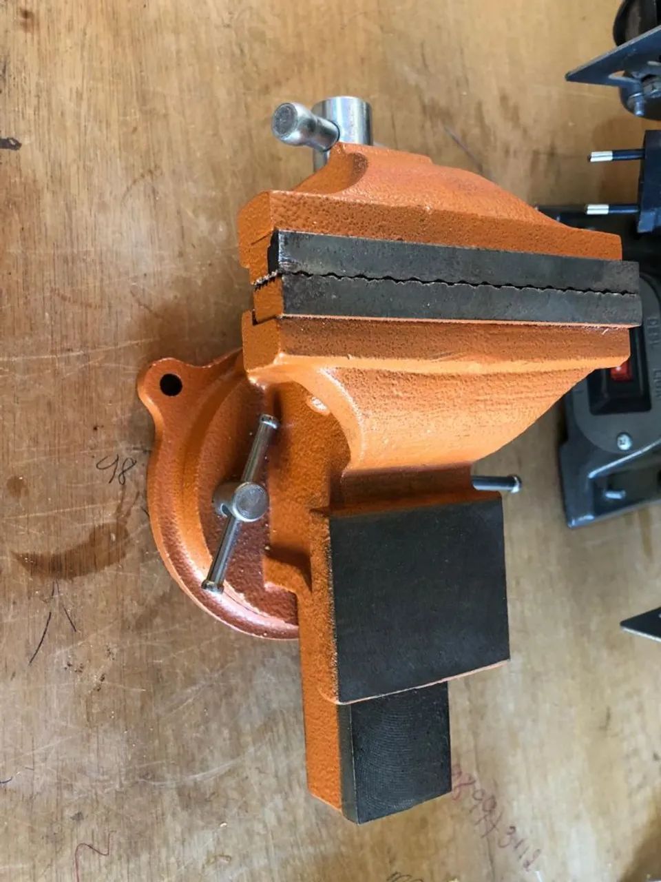 KIT Esmeril , Suporte para esmeril, Escova de aço para esmeril e morça - Foto 5