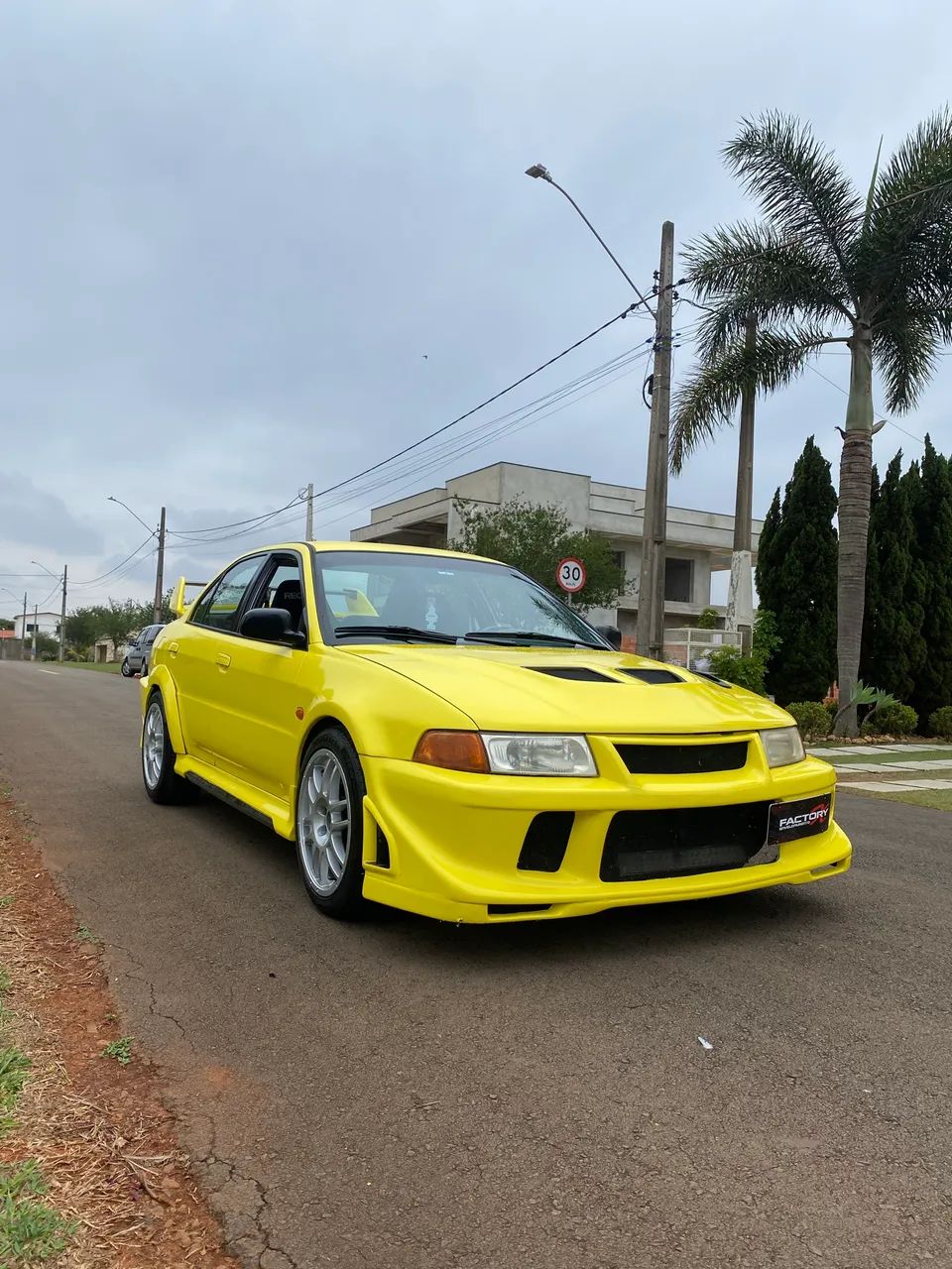 Mitsubishi Lancer GLX 1999 - Foto 2