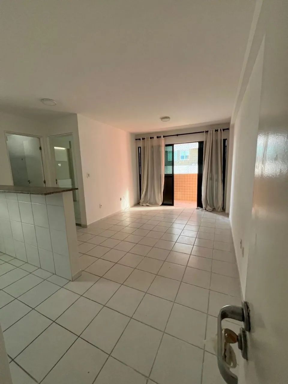 ** Ótimo Apto  Quarto e Sala na Jatiúca - Ideal para morar ou investir - Foto 3