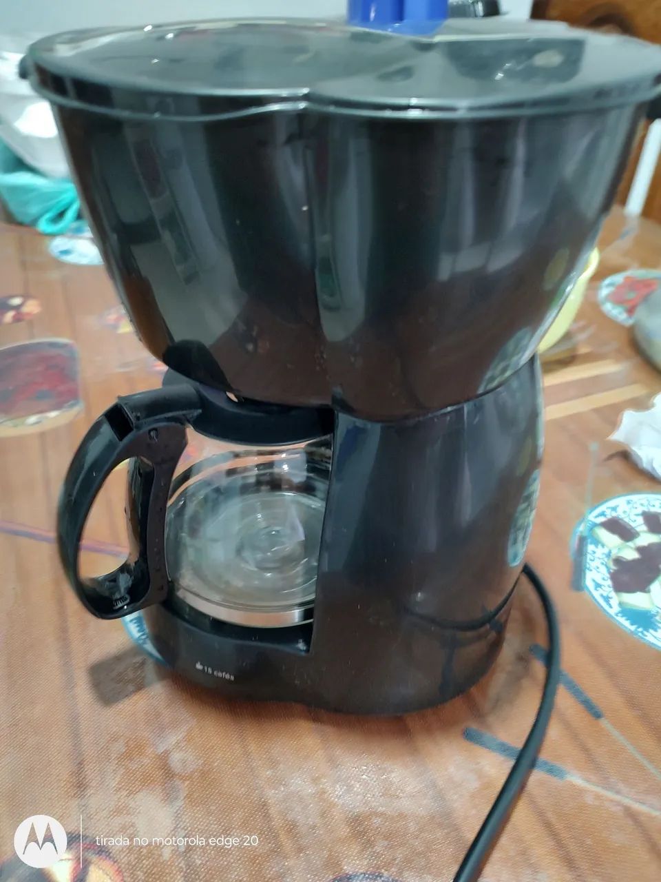 Cafeteira com defeito.