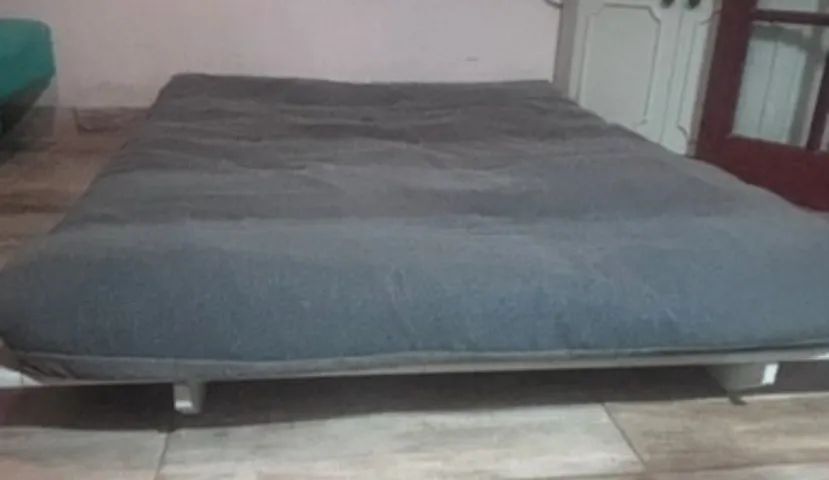 Sofá cama casal  Tok Stok oriental Com futon  - Foto 2