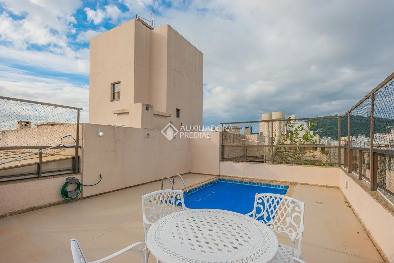 Cobertura à venda no Centro com 5 dormitórios e 270 m² de área útil disponível - Foto 2