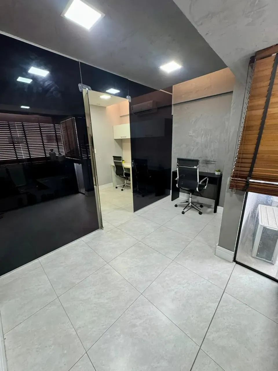 Alugo | Sala Comercial Mobiliada no Infinity Corporate Center, Marco - Foto 5