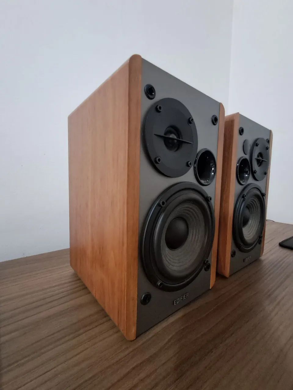 Monitor de Áudio Edifier R1280DB