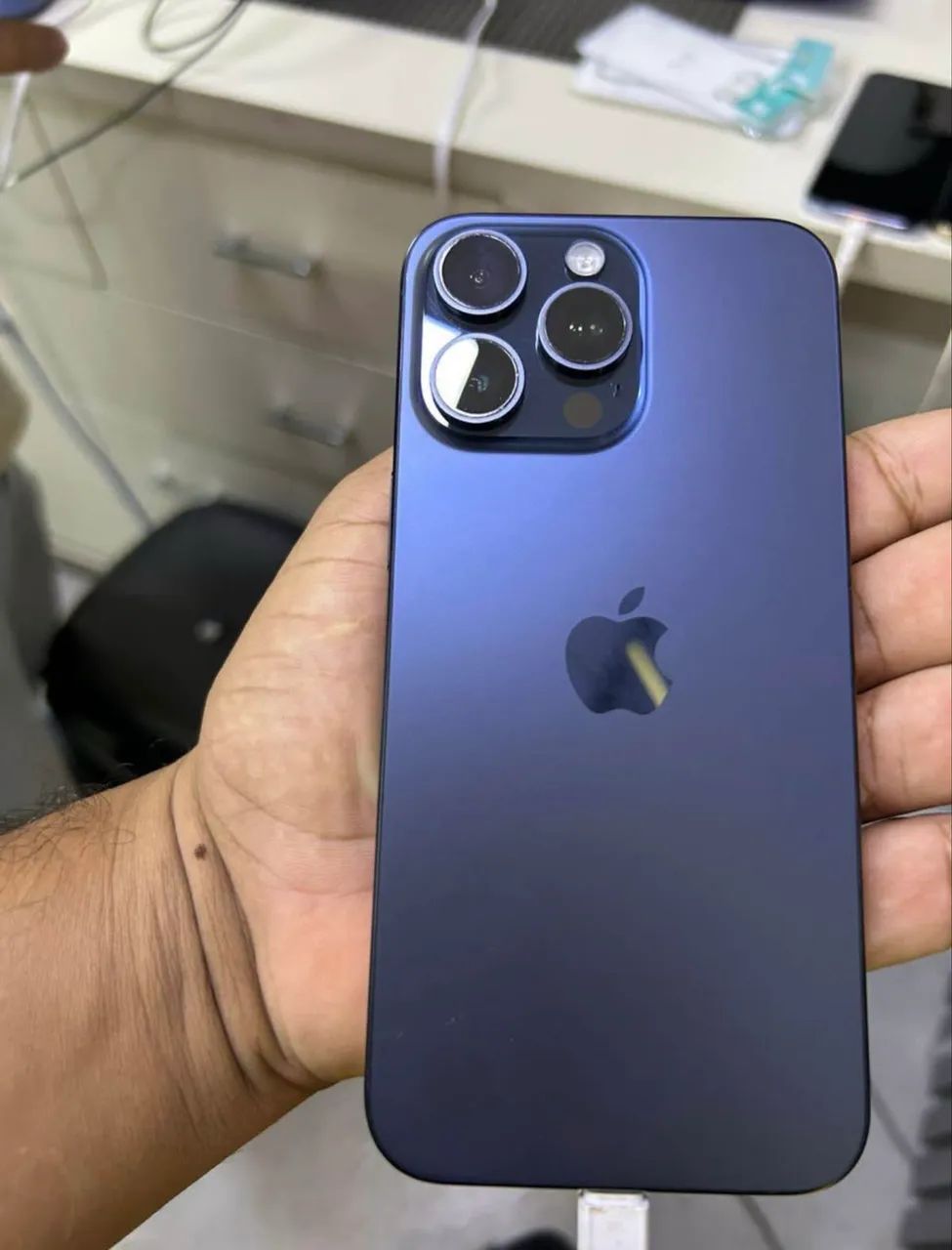 iPhone 15 pro Max 500gb - Foto 3