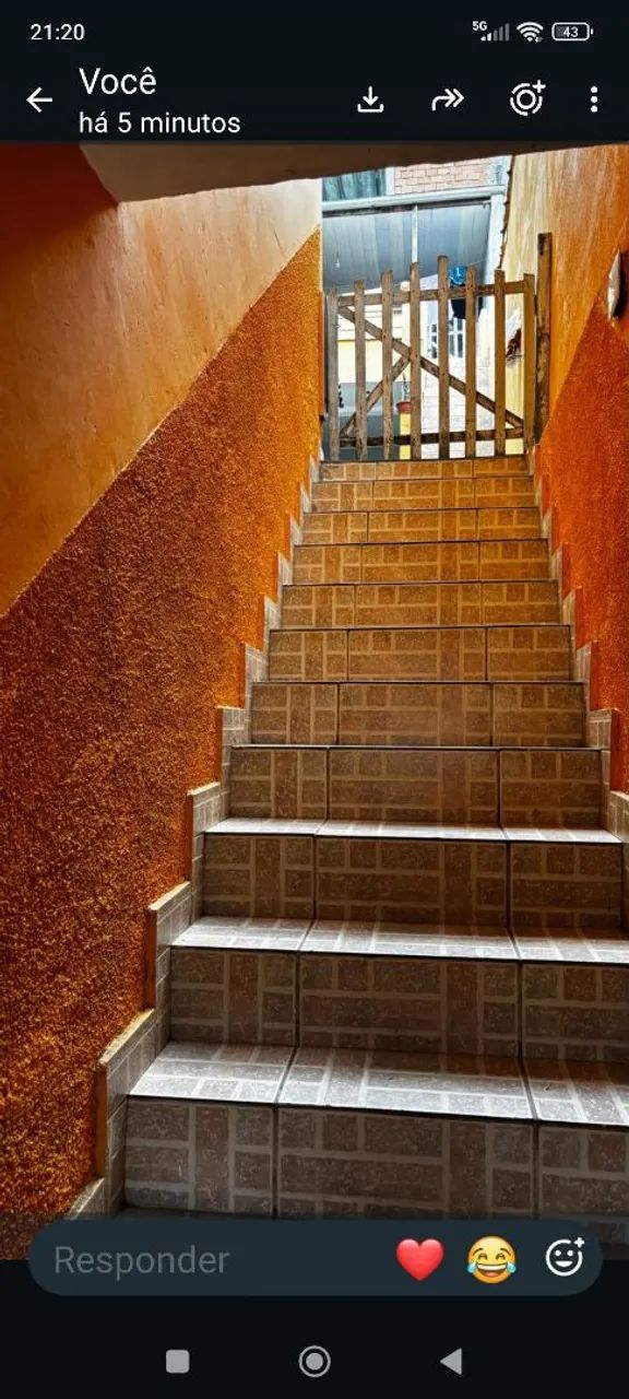 Sobrado com 3 casa boa pra mora e alugar  - Foto 3