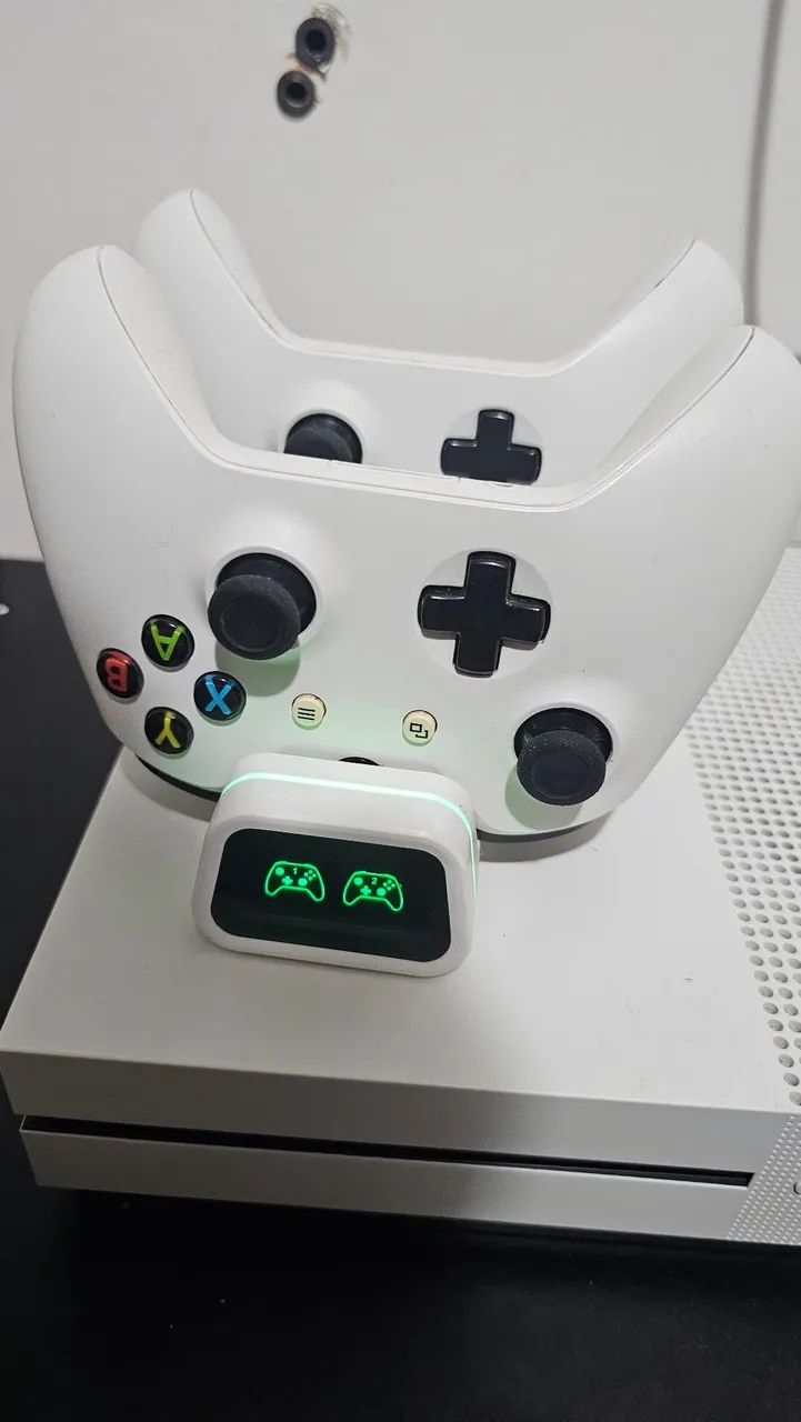 XBOX ONE S 781GB - Foto 2