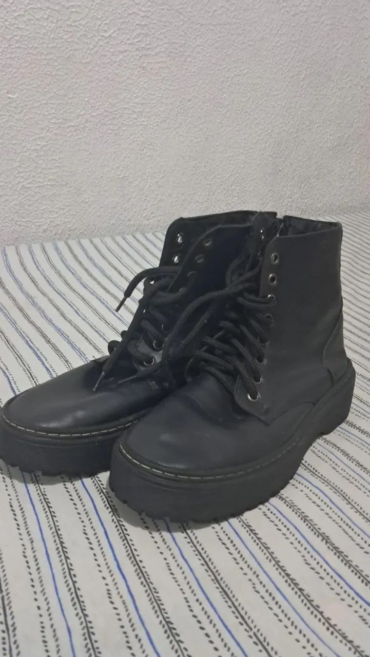 Botas Pretas  