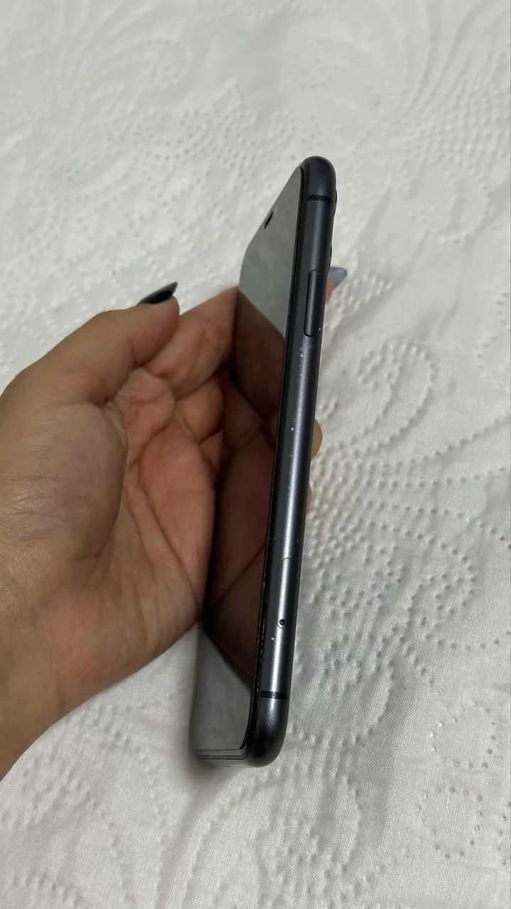 ? iPhone 11 64GB - Ótimo estado e funcionando perfeitamente - Foto 3