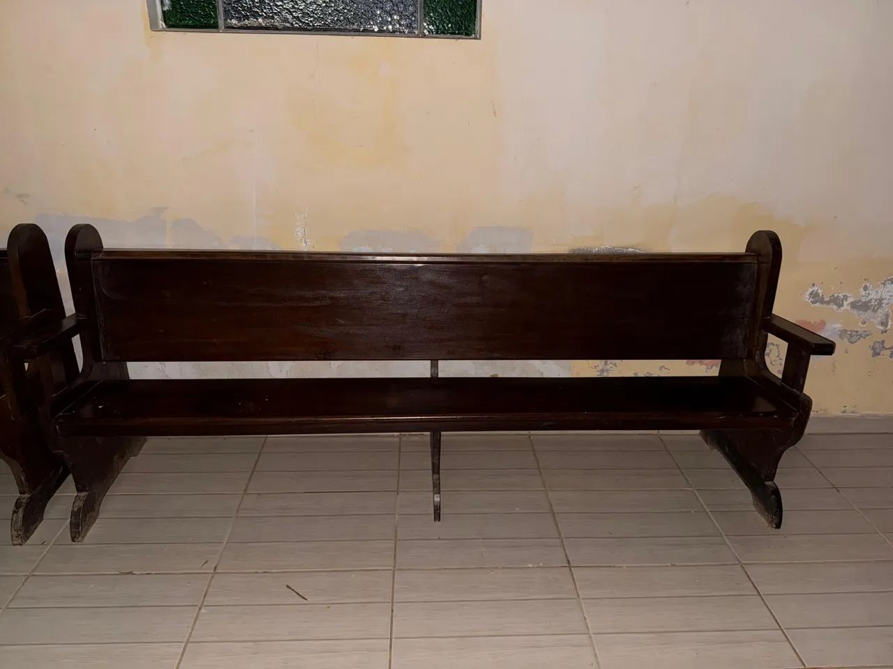 Bancos de madeira maciça para 5 lugares - Foto 2