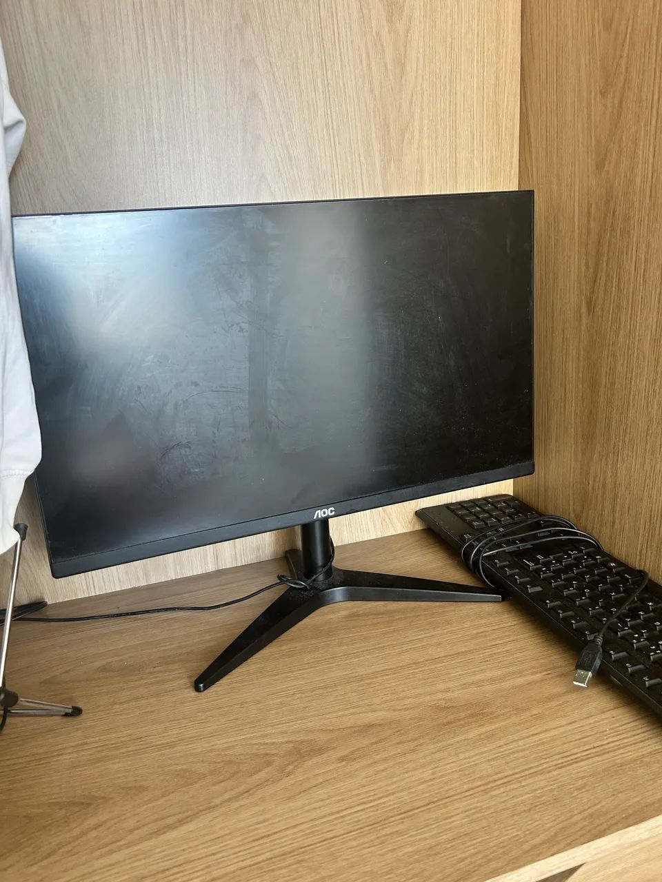 Monitor AOC 27