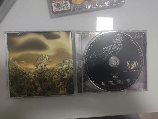 2 Cds da banda Korn + 1 DVD (2 ainda lacrados) - Foto 4