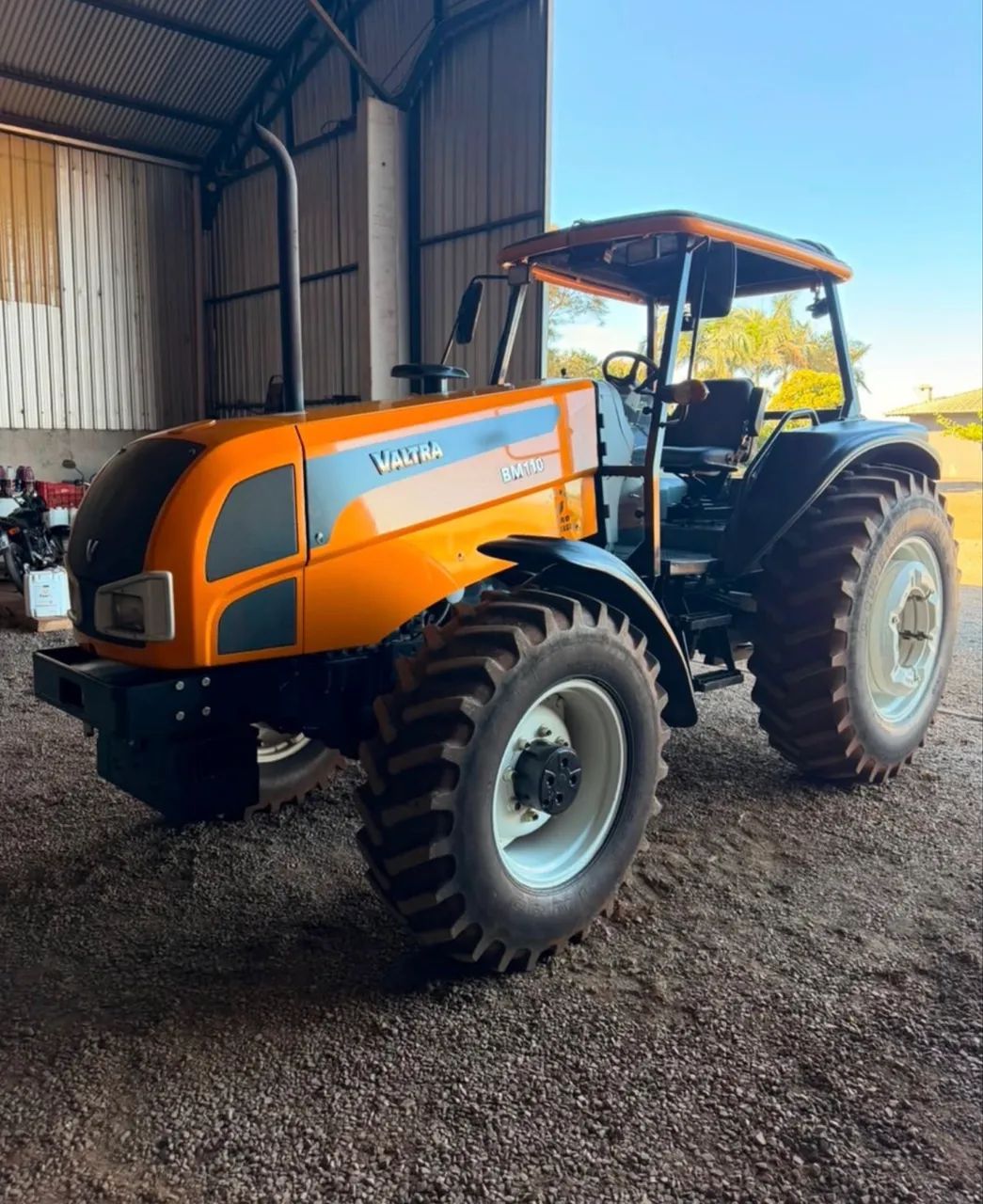 Trator Valtra BM110 08/08 - Compre parcelado  - Foto 4