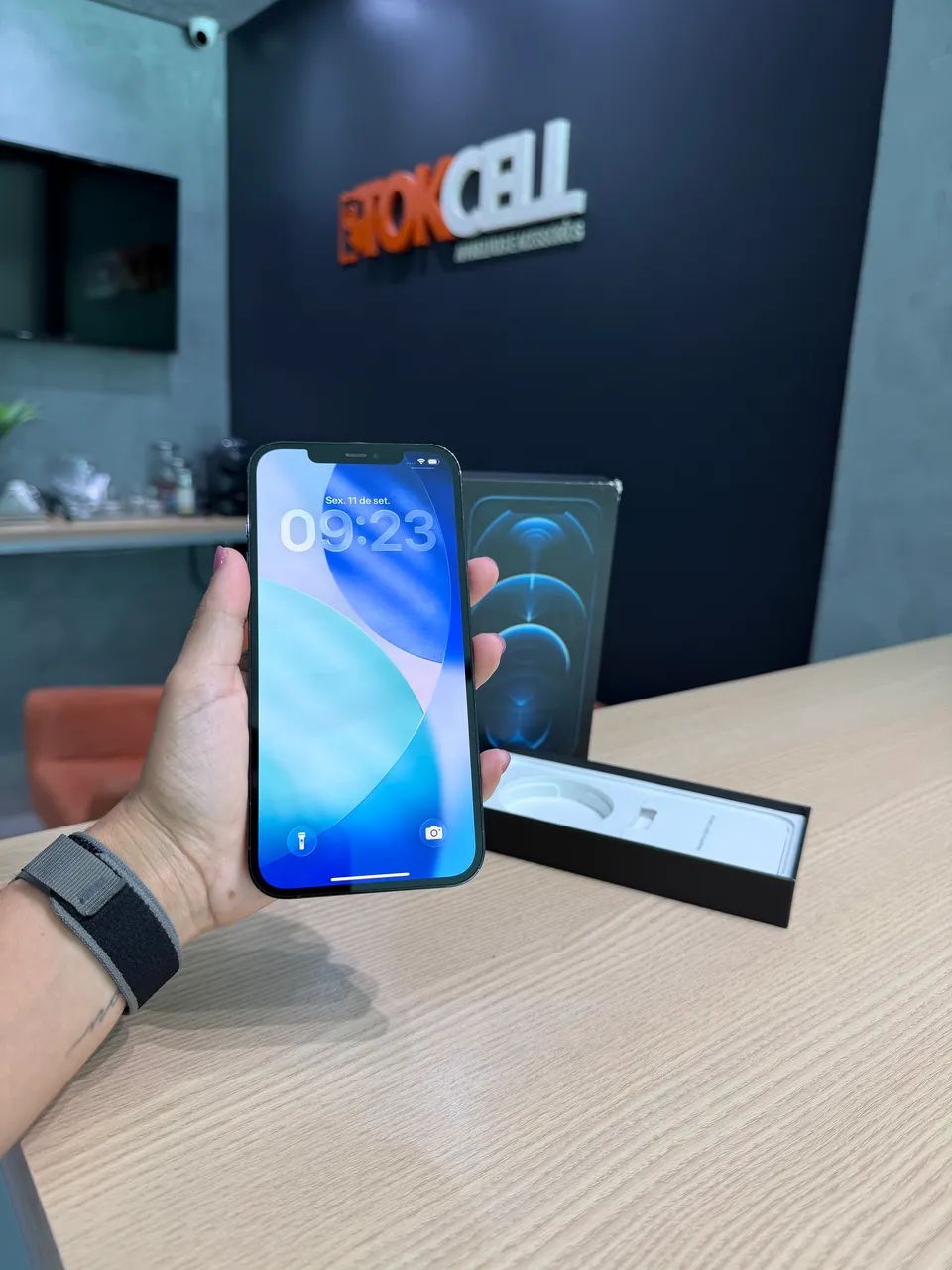 IPhone 12 Pro Max 128GB Azul Seminovo Garantia de Loja - Celulares