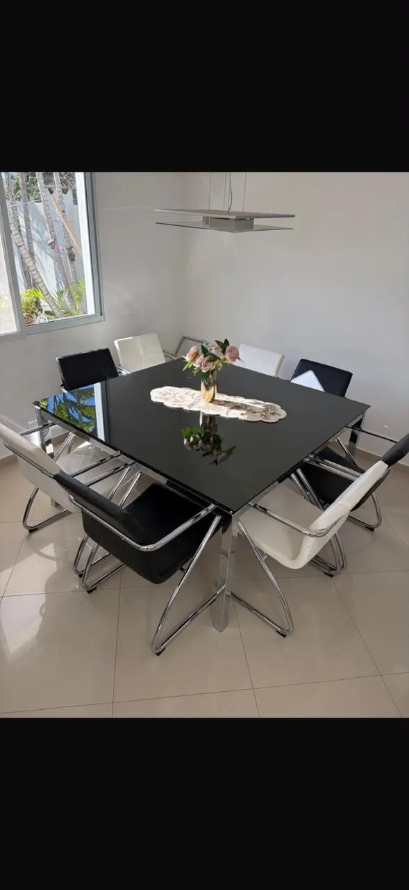 Kit Mesa e 8 cadeiras de jantar quadrada 1.80m x1.80m