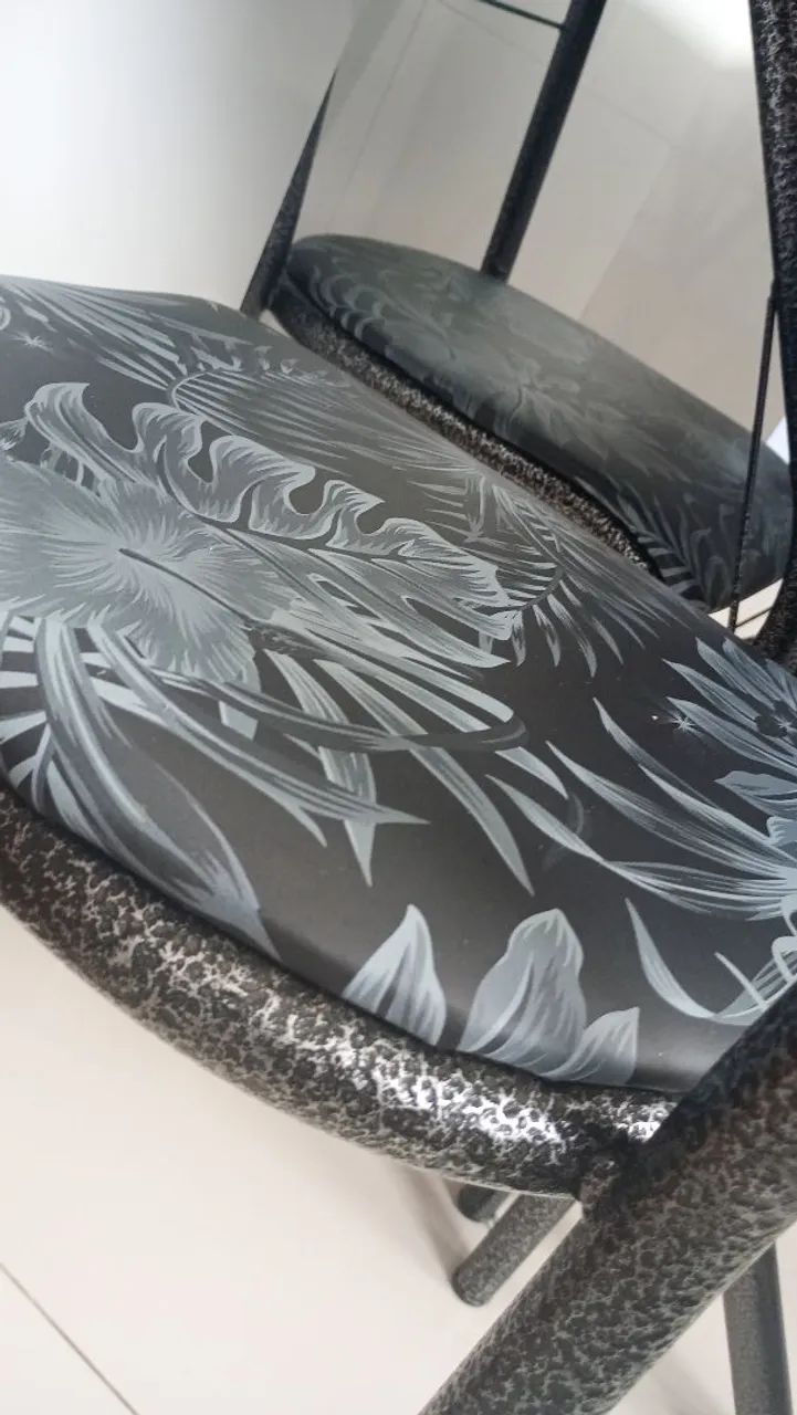 Mesa com tampo de mármore  - Foto 2