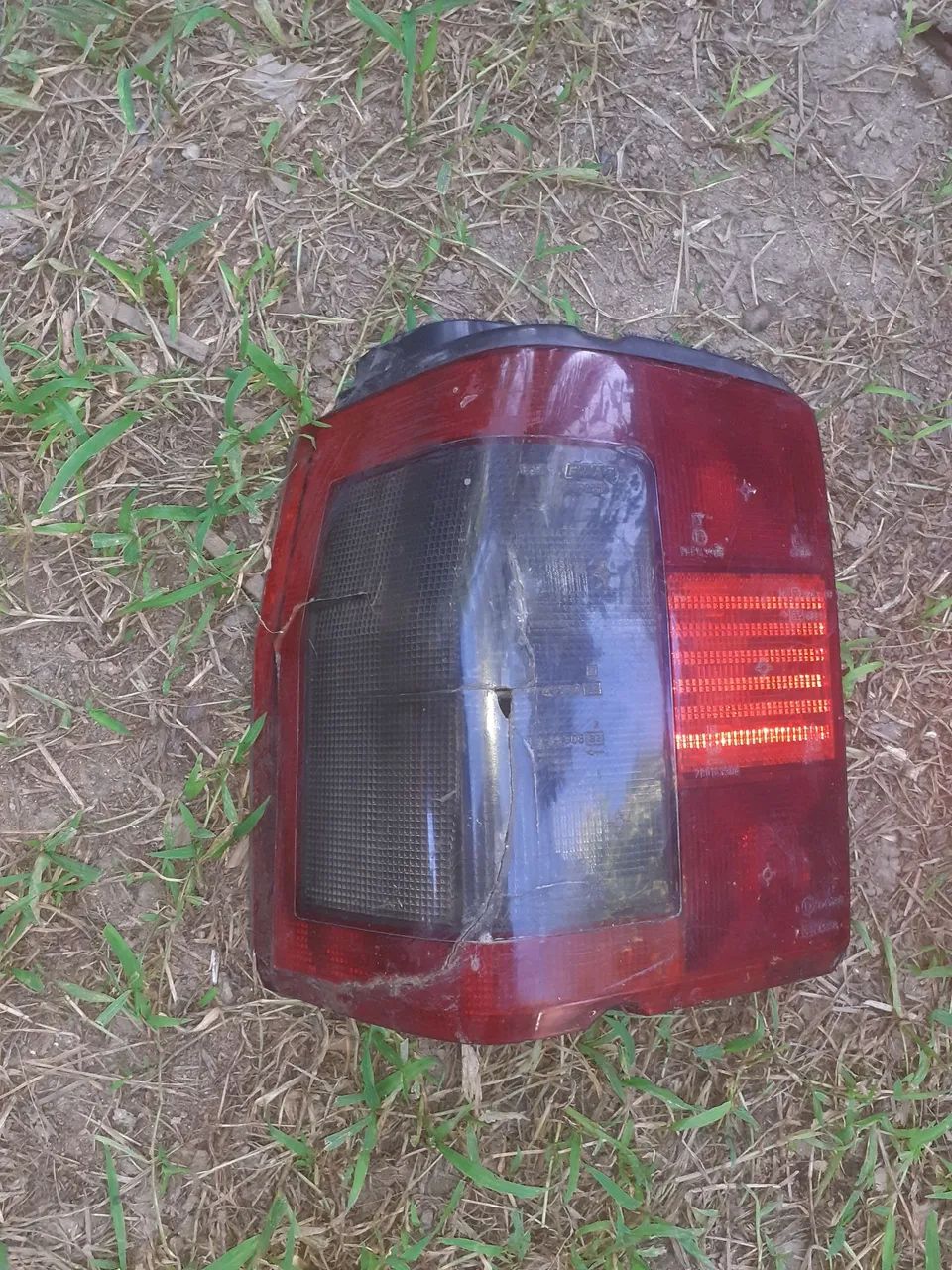Par de lanternas traseira tipo 