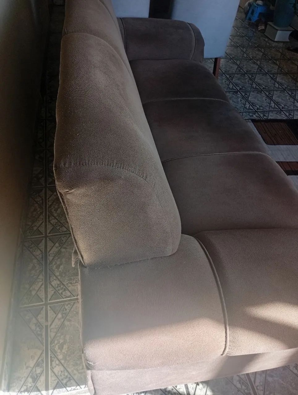 Sofá dois e três lugares semi novos  - Foto 4