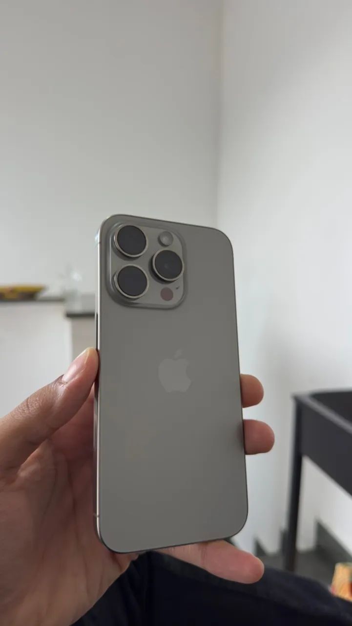 iPhone 15 pro - 128gb - Foto 3