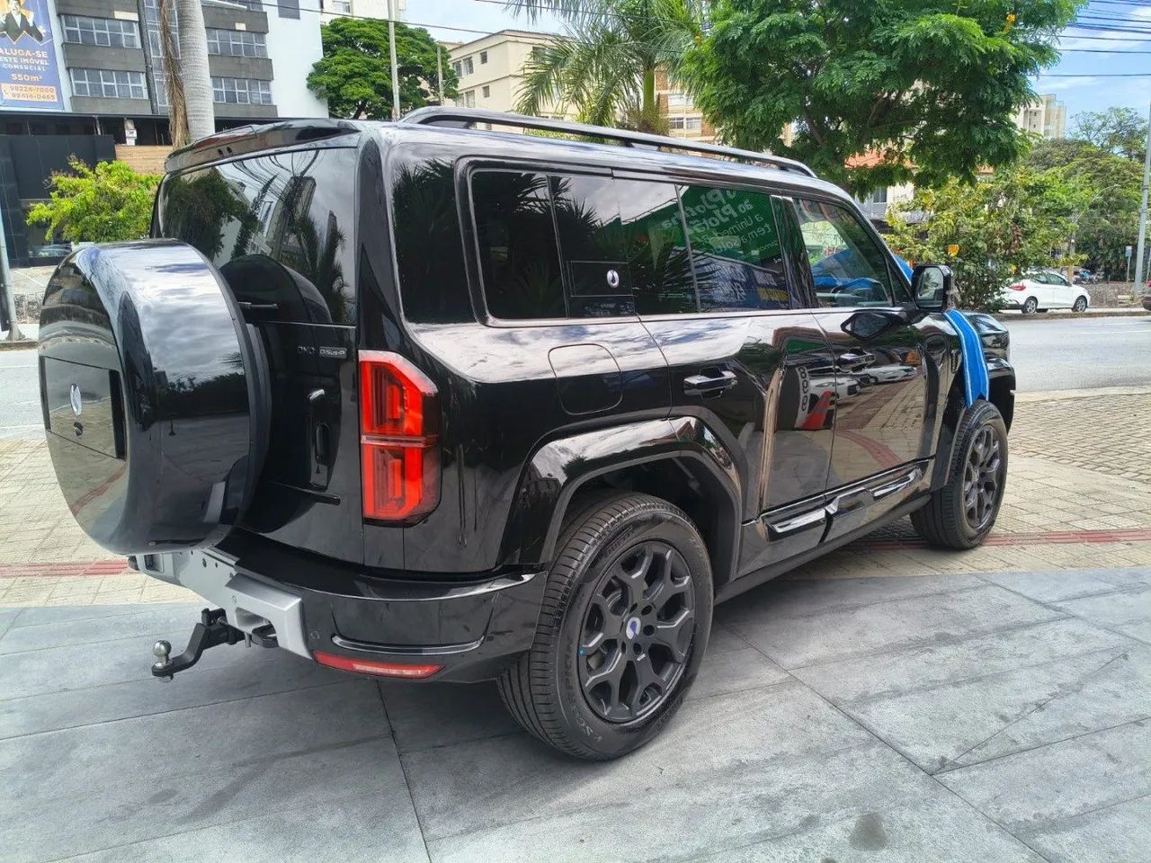Denza B5 SUV híbrido plug-in, foto 10 de 20