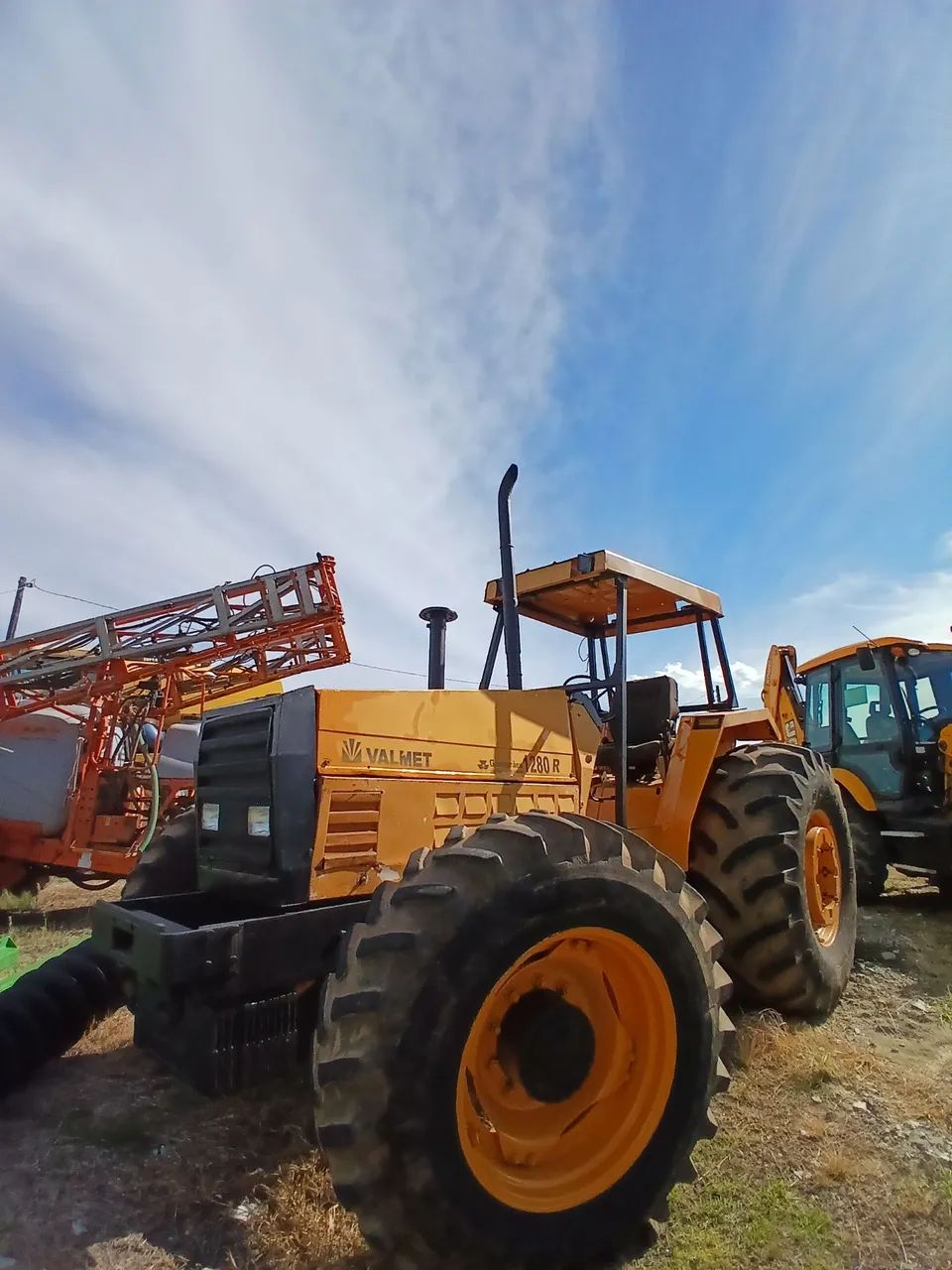 Trator Valmet 1280-R 1996