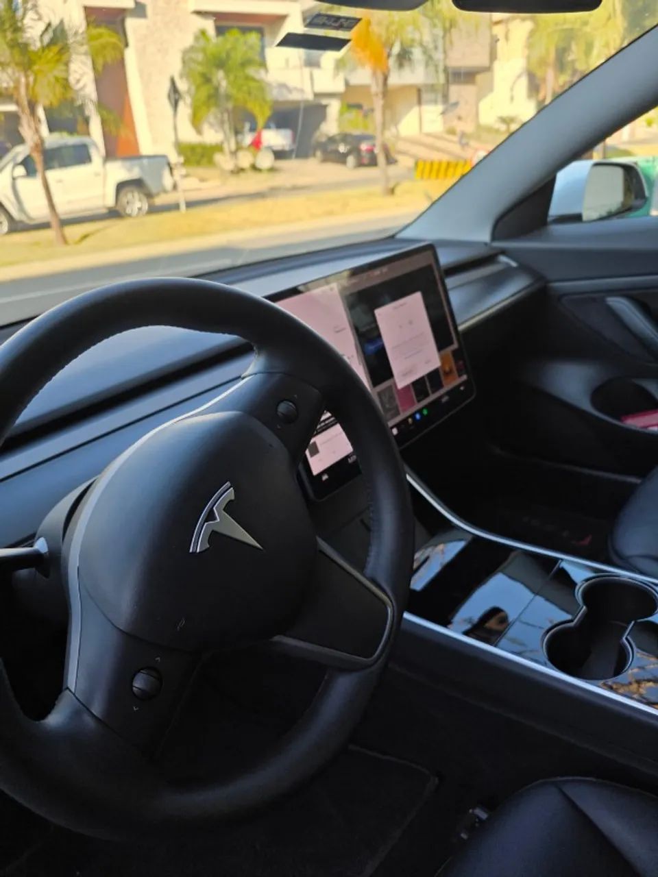 Tesla Model 3 Elétrico AWD Performance, foto 2 de 6