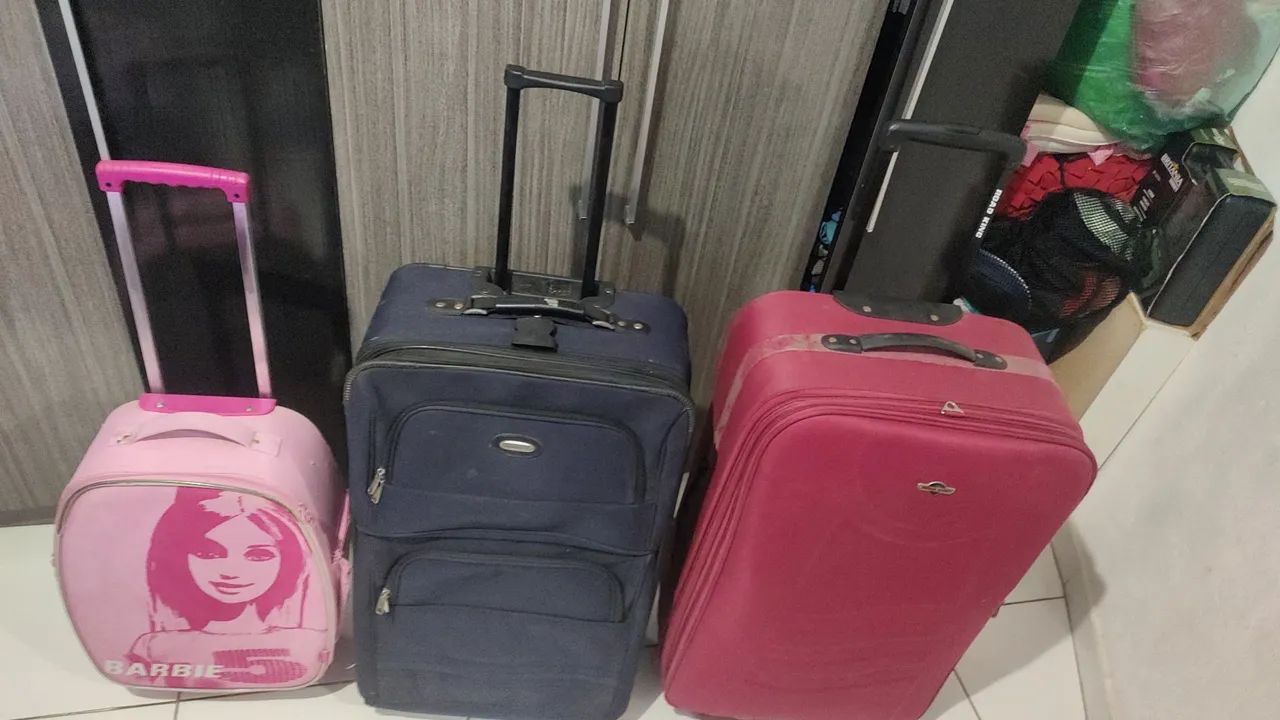 3 malas de viagem 2 adulto e uma infantil troco por TV 65 polegadas ou iPhone - Foto 5