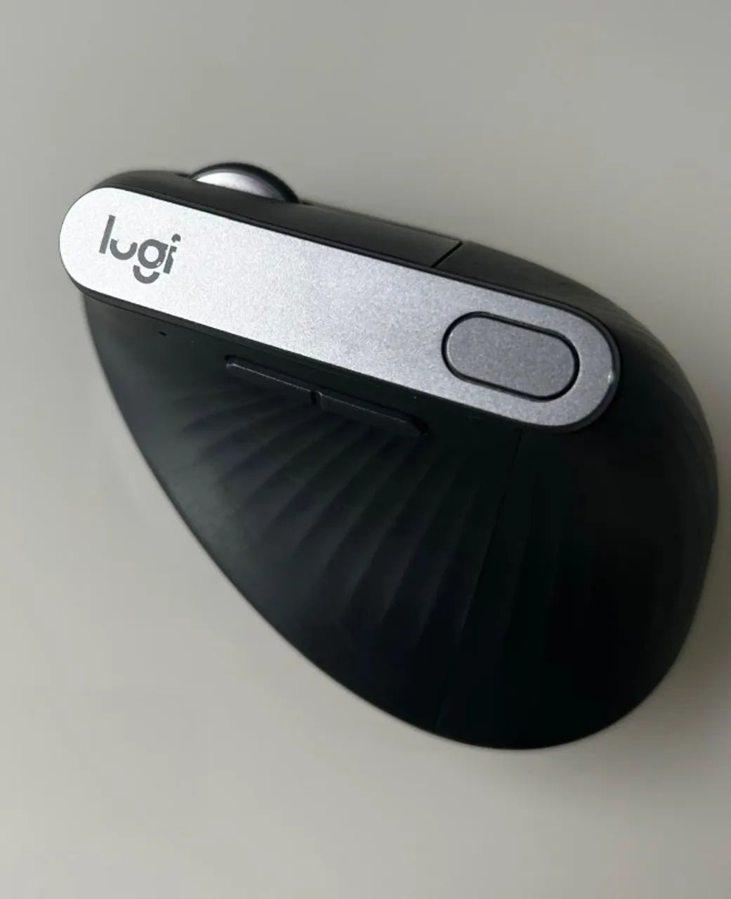 Mouse Logitech MX Vertical  - Foto 2