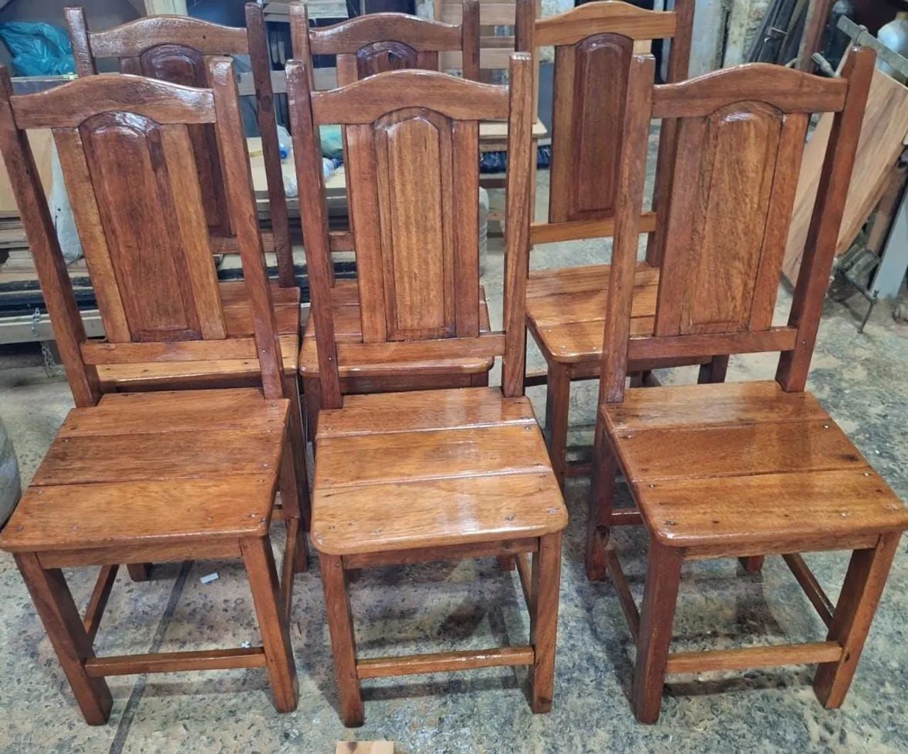 Conjunto 6 cadeiras madeira maciça 
