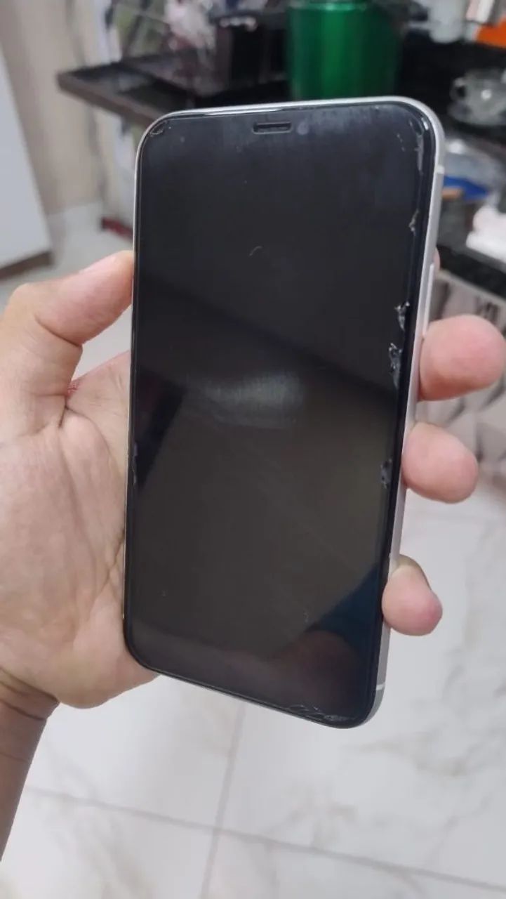 IPHONE 11 PARA RETIRADA DE PEÇAS 