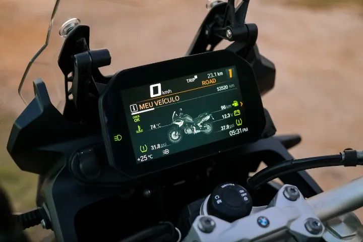 BMW F 850 GS Triple - Foto 2