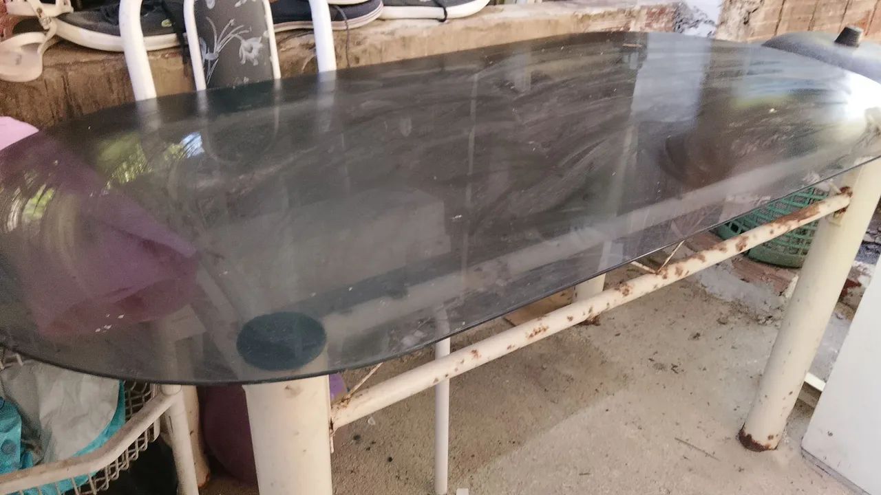 Mesa de Vidro sem cadeiras. - Foto 2