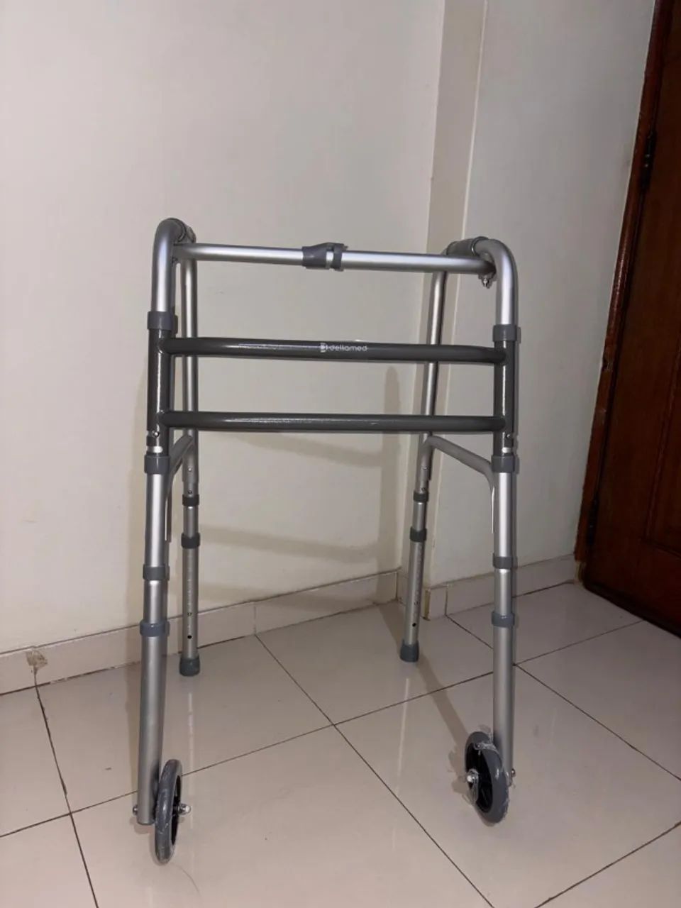 Vendo Andador Modelo D10 - Foto 3