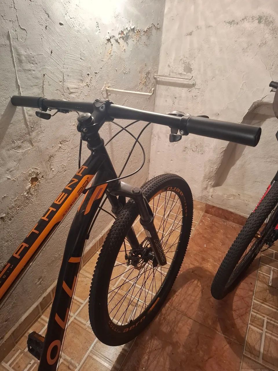 Bicicleta colli aro 29 seminova  - Foto 2