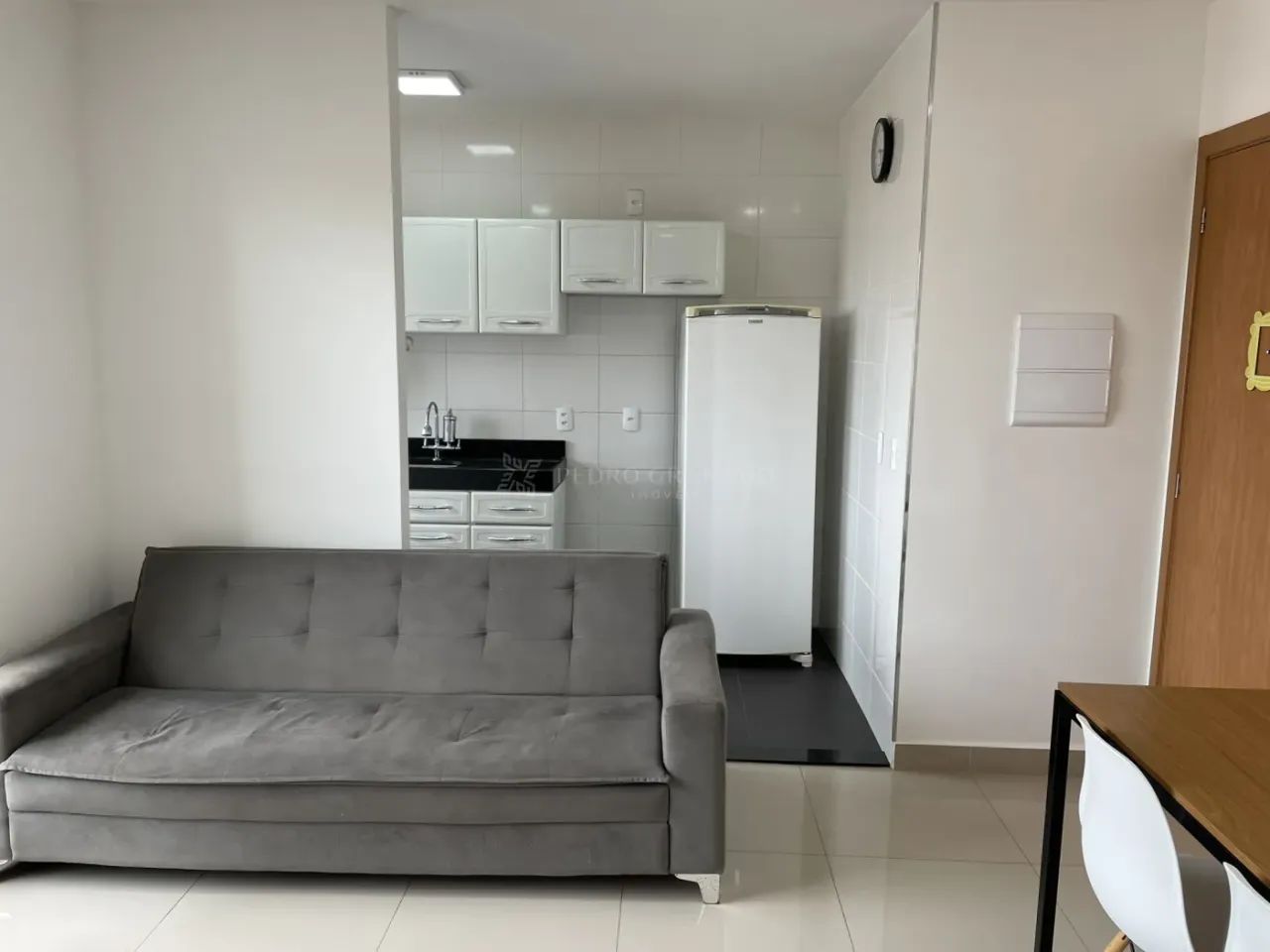 Apartamento 02 Dormitórios - Parque Residencial Cidade Nova