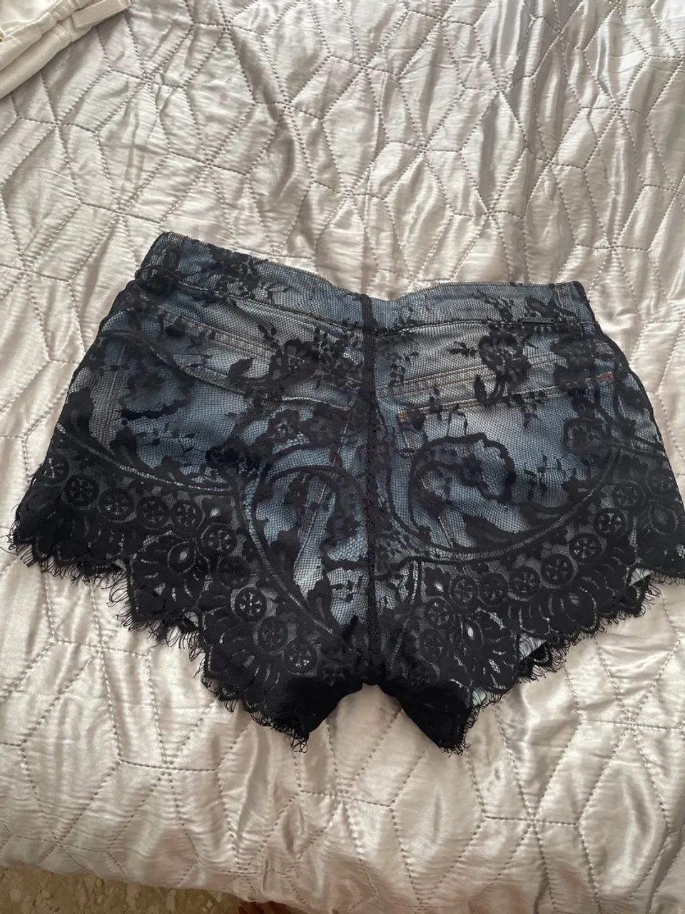 Short com Renda Lança Perfume - Foto 2