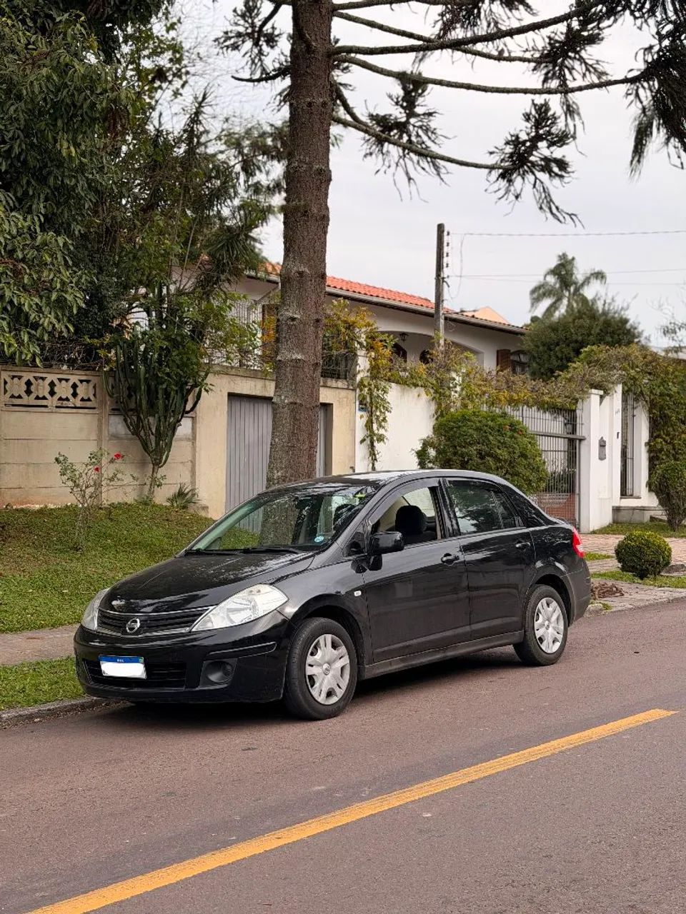 Nissan Tiida TIIDA Sedan 1.8 16V Flex Fuel 4p 2012