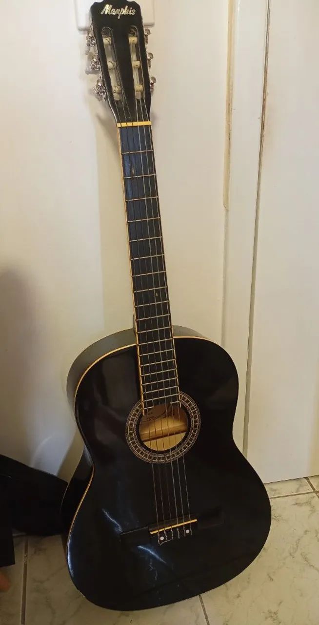 Violão acústico (Memphis)