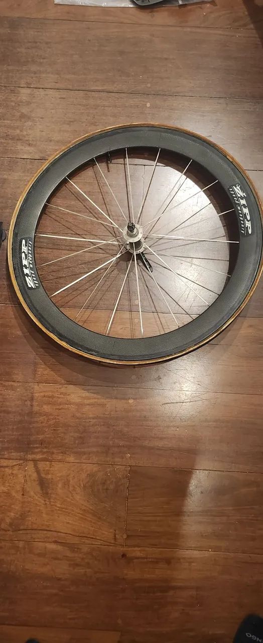 Rodas Zipp 440 de carbono aro 700