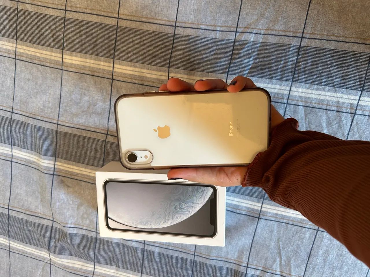 iPhone XR - Leia o anúncio  - Foto 2