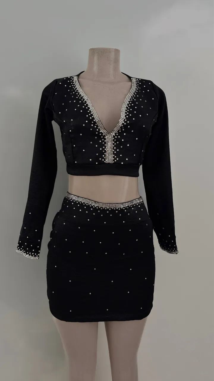 Conjunto preto com brilho.  - Foto 2