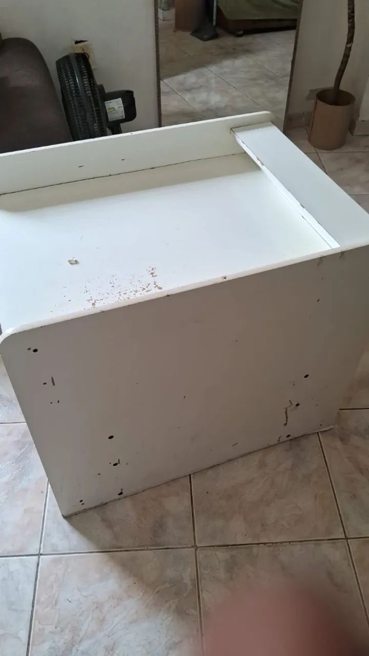trocador de bebê com gavetas em MDF branco - Foto 5