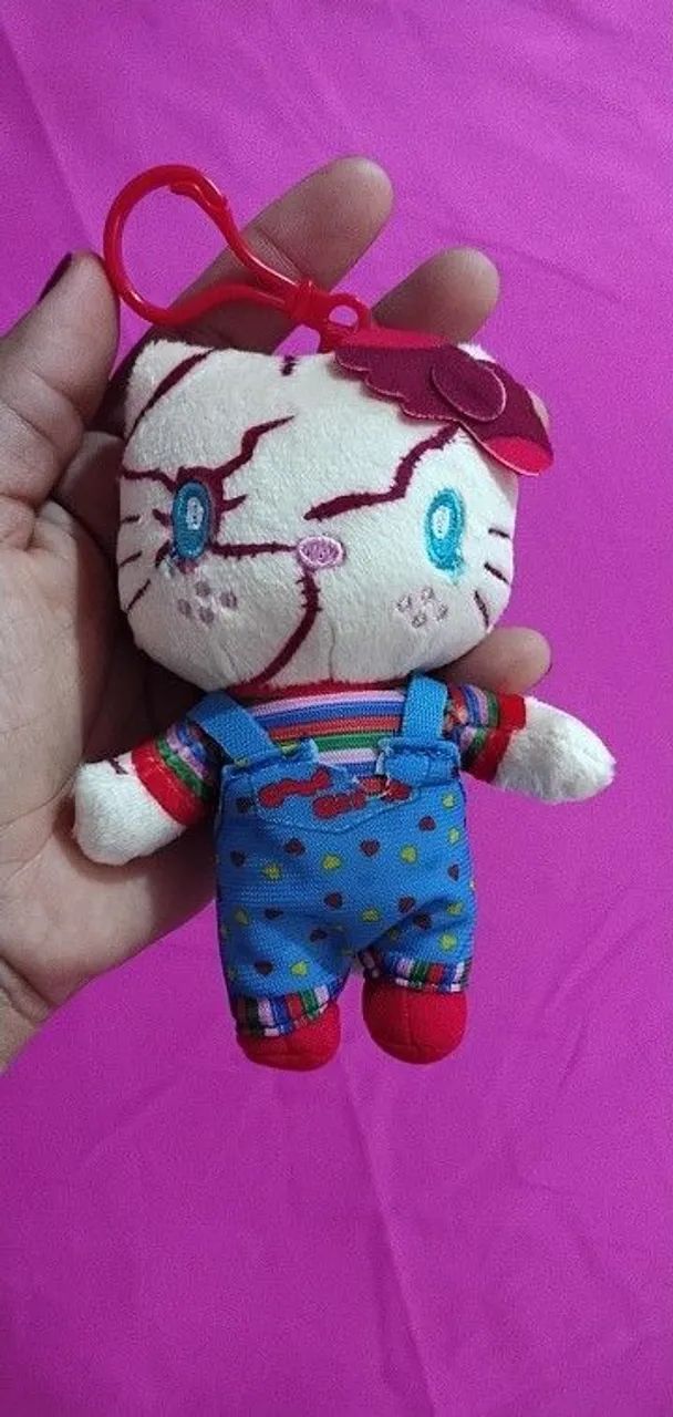 Chaveiro Hello Kitty Chucky edição especial  - Foto 3